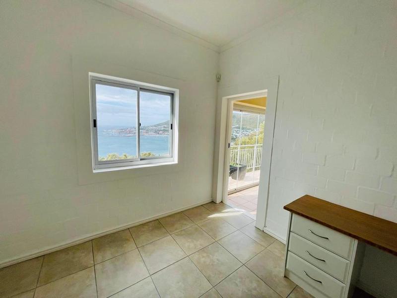 To Let 2 Bedroom Property for Rent in Simons Town Western Cape